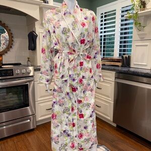 Vintage Victoria's Secret Gold Label Floral Jacquard Robe Petite Small